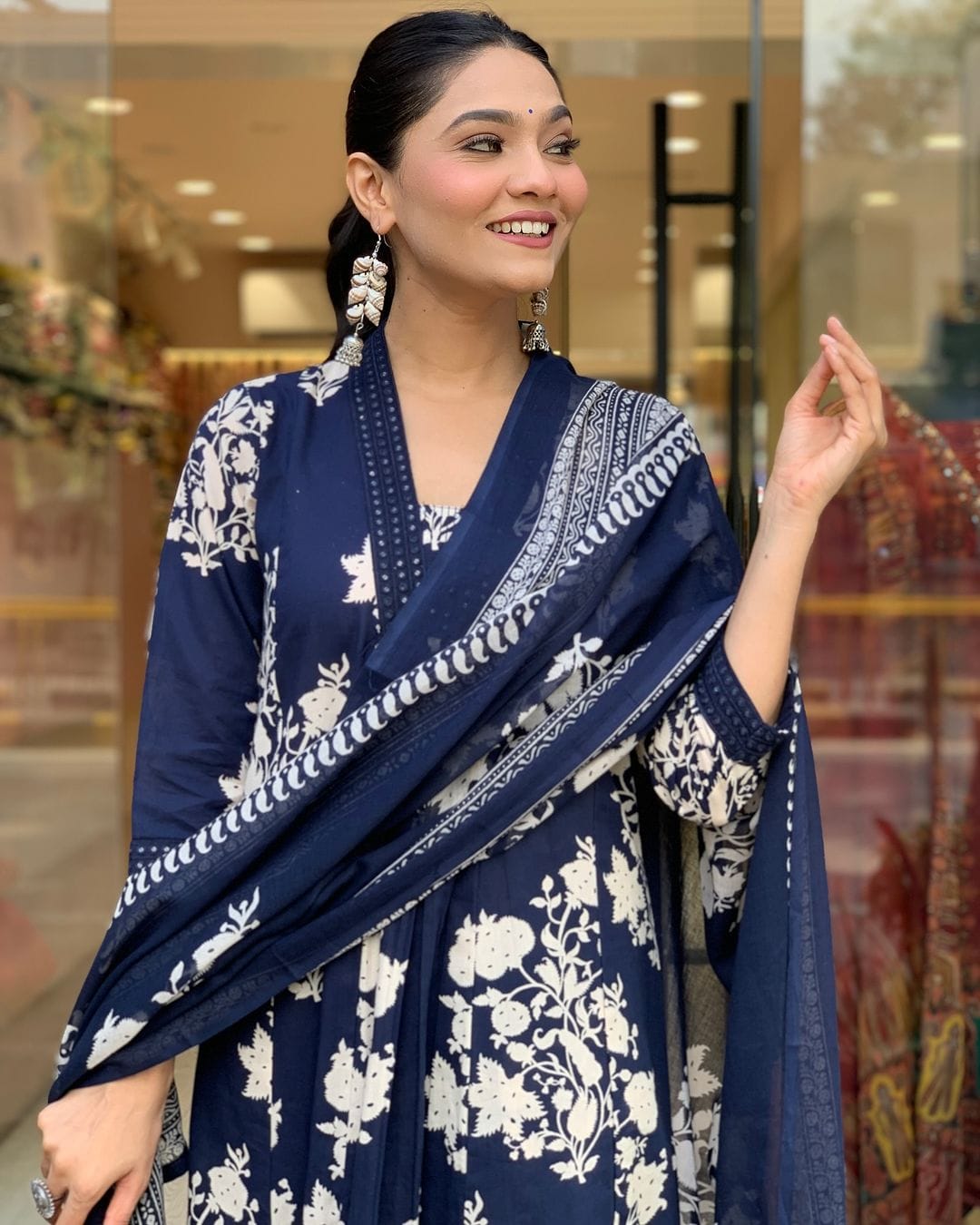 New Launch – Elegant Kurta Pant with Dupatta Suit Set