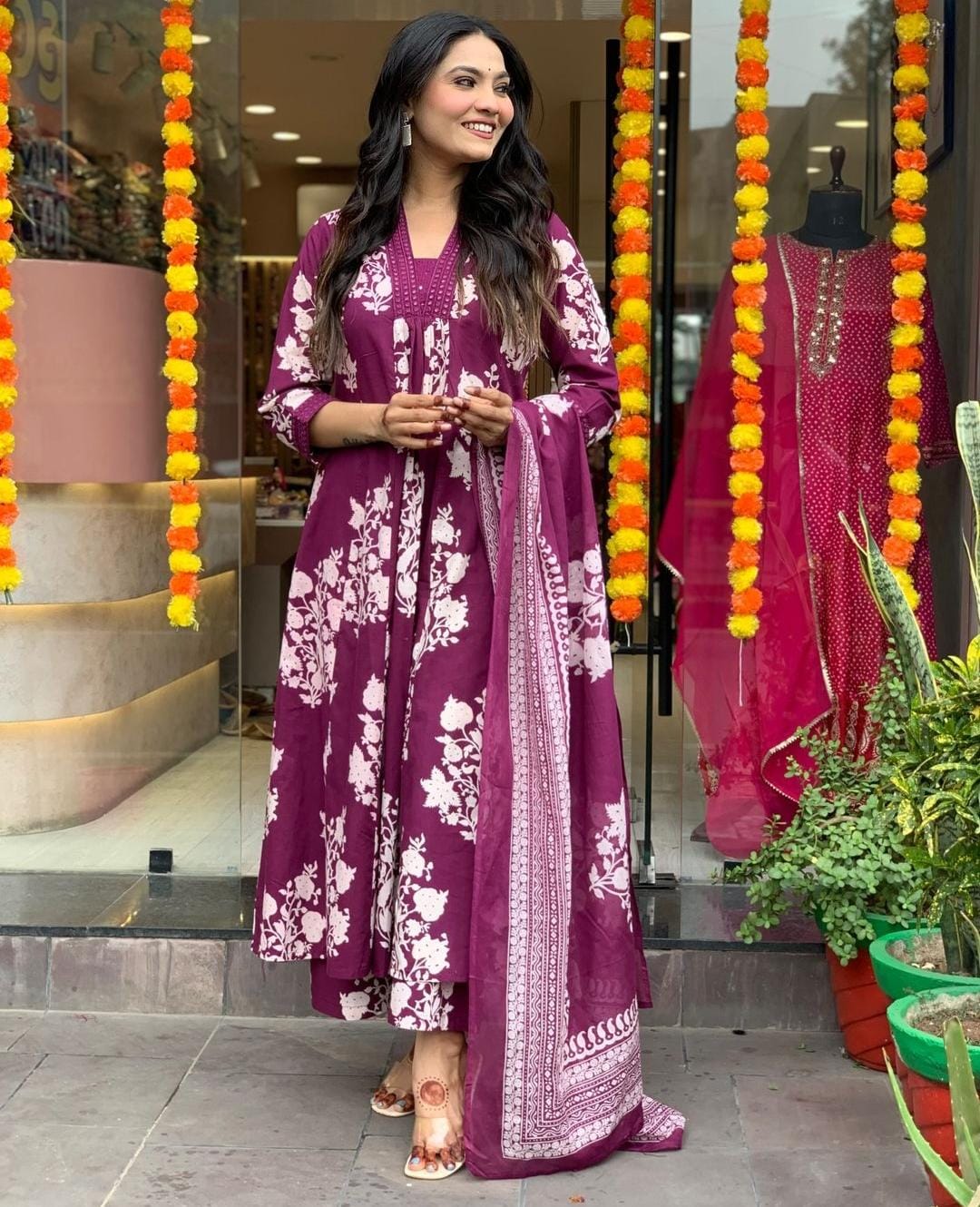 New Launch – Elegant Kurta Pant with Dupatta Suit Set