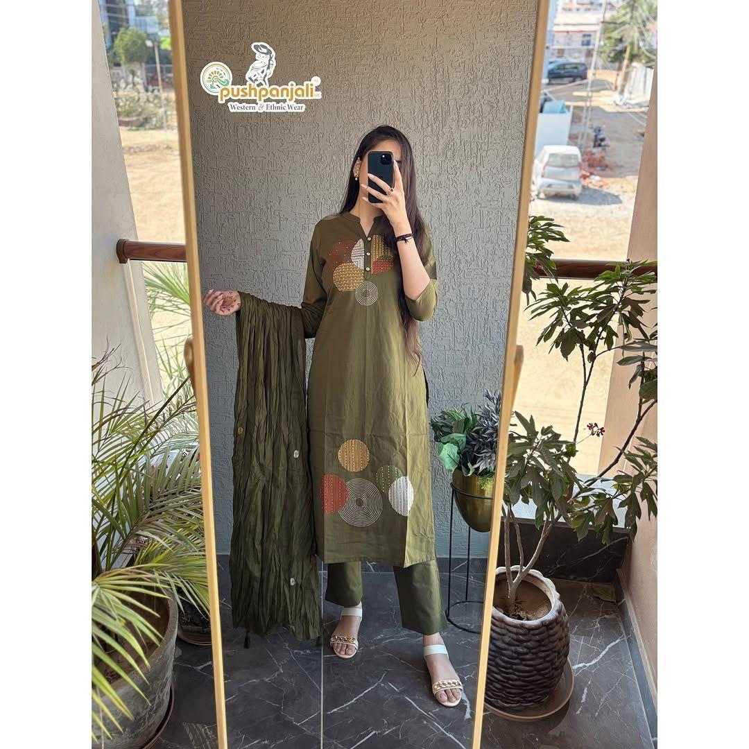 Traditional Indian Wear Cotton Kurti Pant with Dupatta for Women