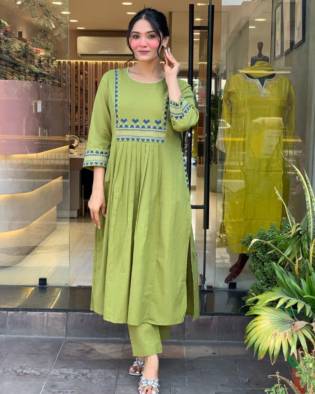 Women's New Trendy Cotton kurti And Pant