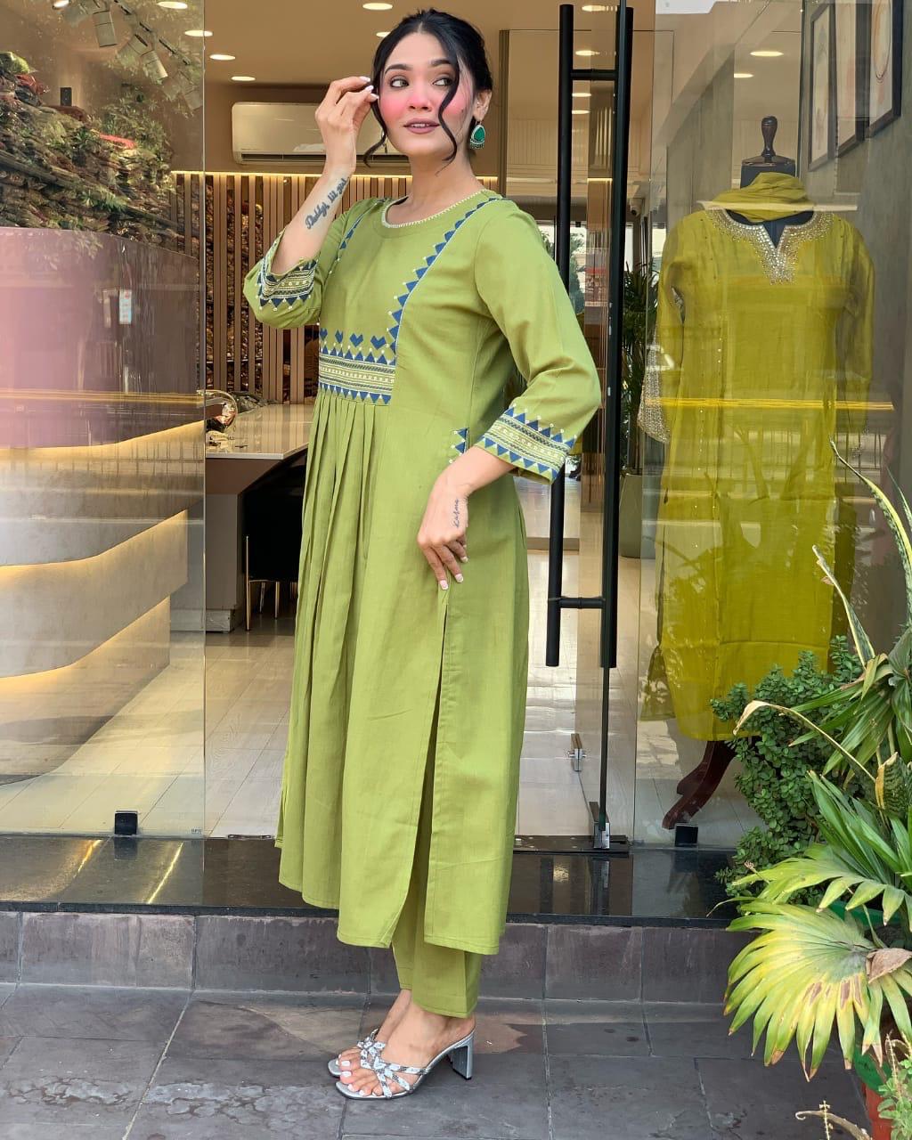 Women's New Trendy Cotton kurti And Pant