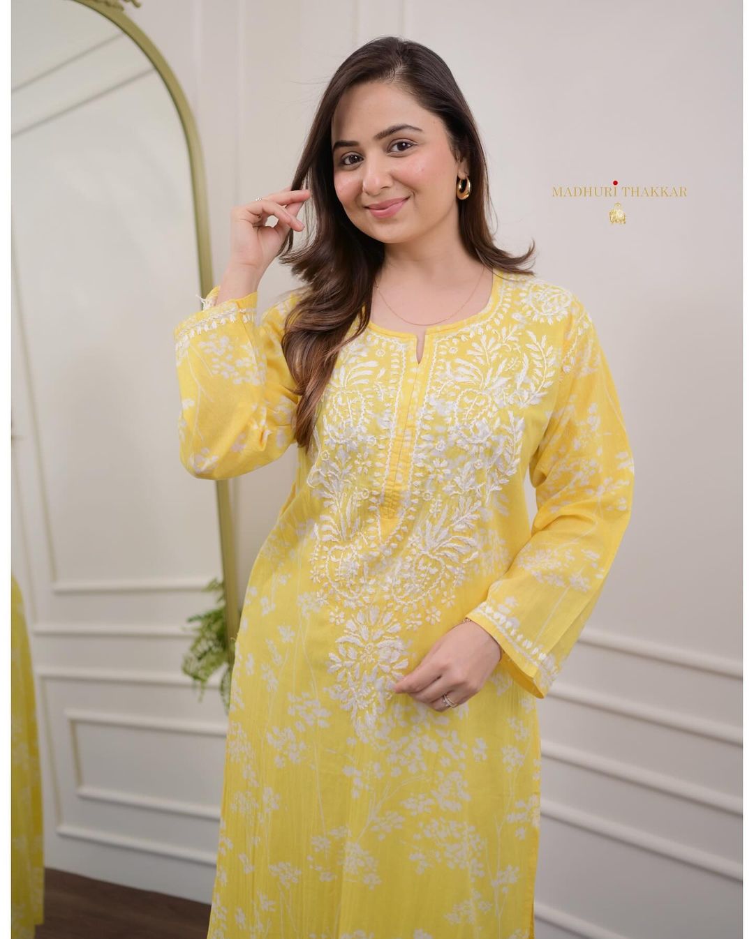Chikankari Trending New Kurta And Pant Set For Women's
