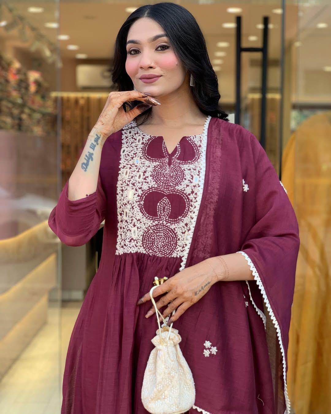 Women's Embroidery Printed Cotton Kurti And Pant Set With Dupatta For Women's