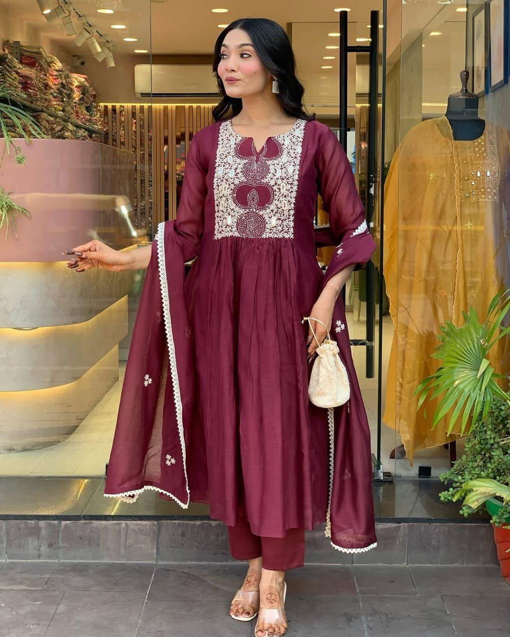Women's Embroidery Printed Cotton Kurti And Pant Set With Dupatta For Women's