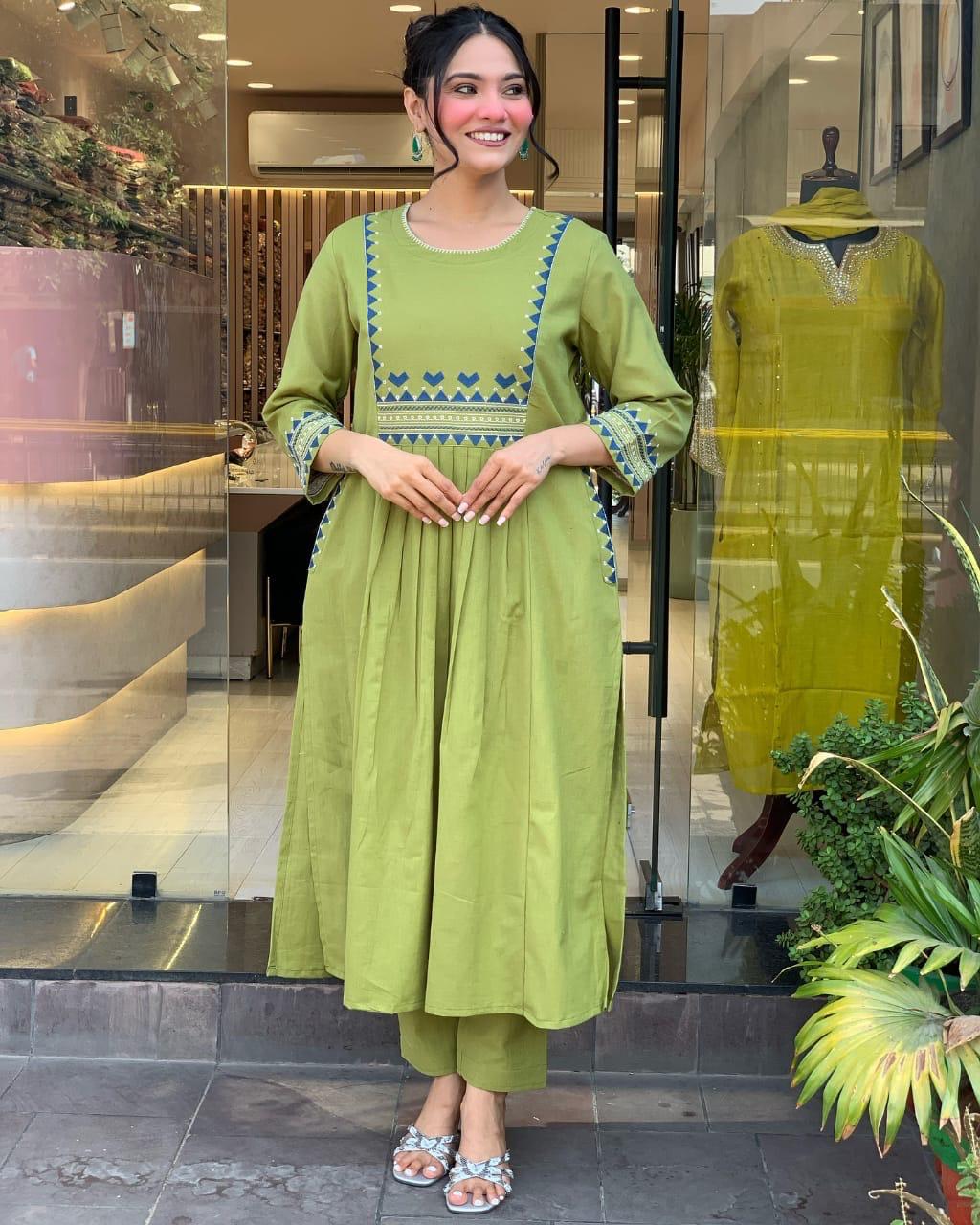 Women's New Trendy Cotton kurti And Pant