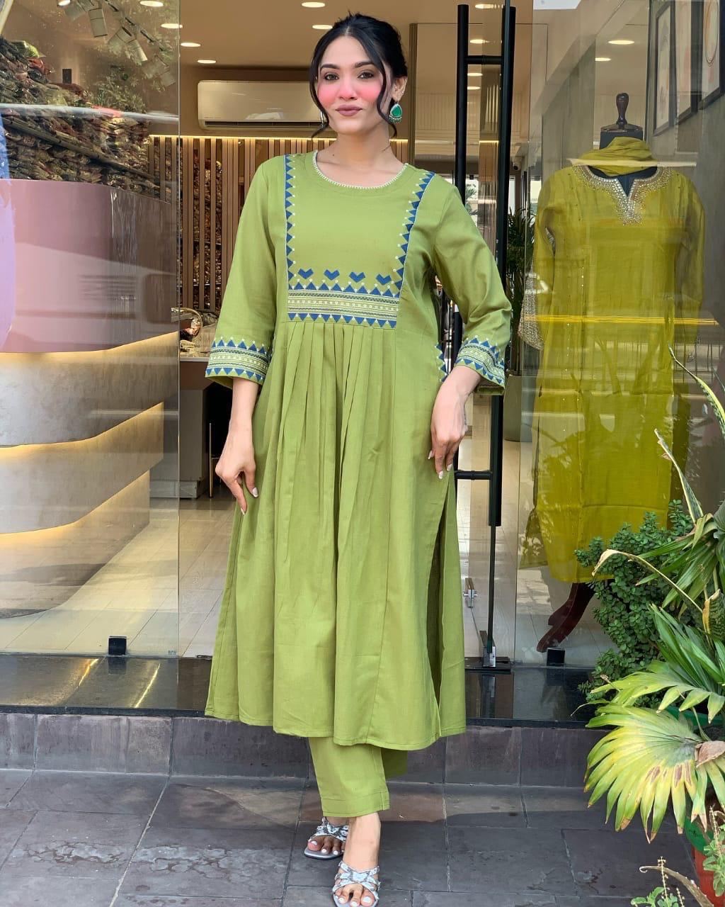 Women's New Trendy Cotton kurti And Pant