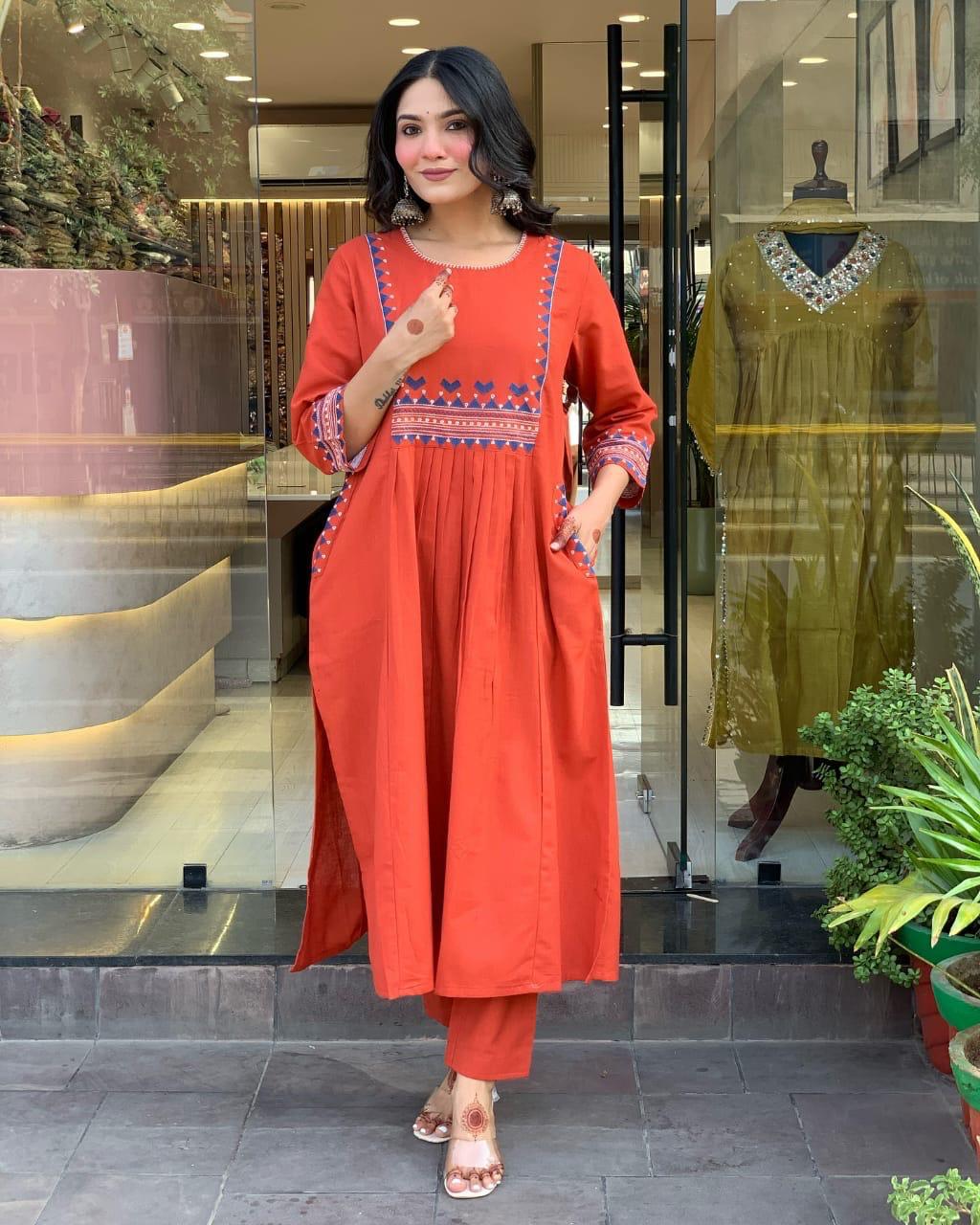 Women's New Trendy Cotton kurti And Pant