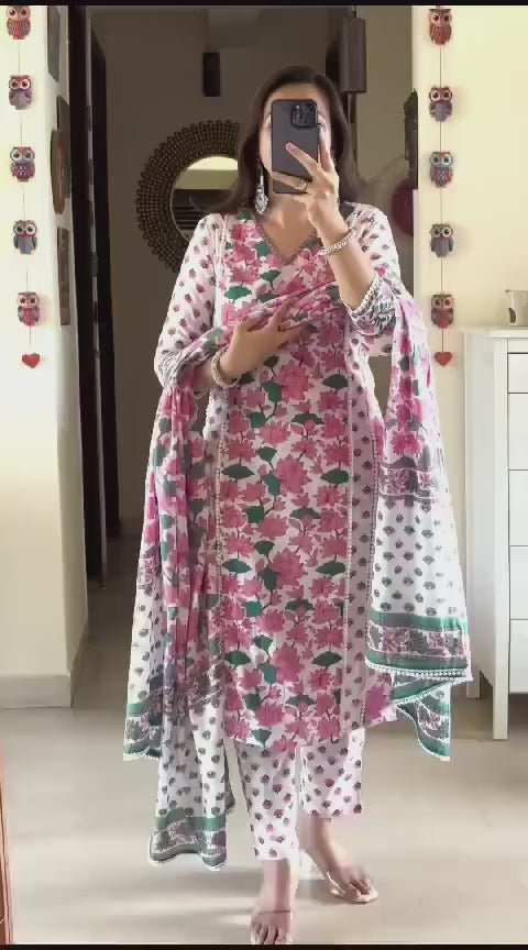 New Beautiful Indian Women's Wedding Kurti And Pant With Dupatta Set